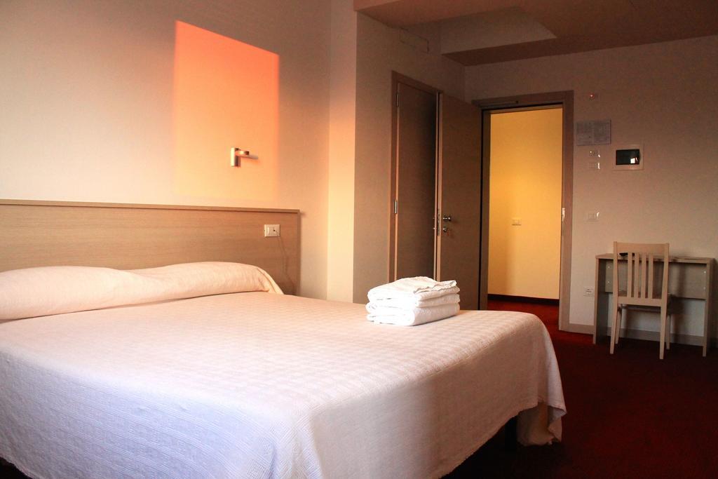 Park Hotel Italia Tezze sul Brenta Kültér fotó