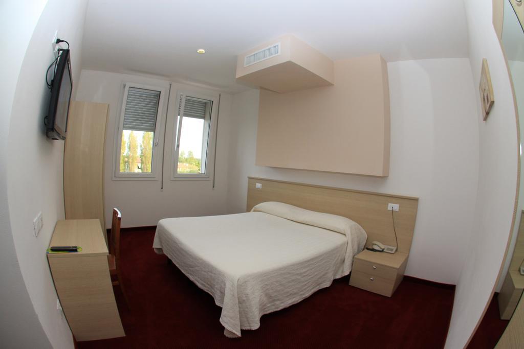Park Hotel Italia Tezze sul Brenta Szoba fotó
